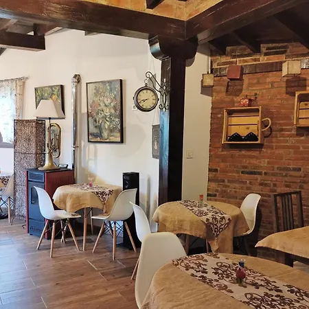 بيت ضيافة De Ongayo