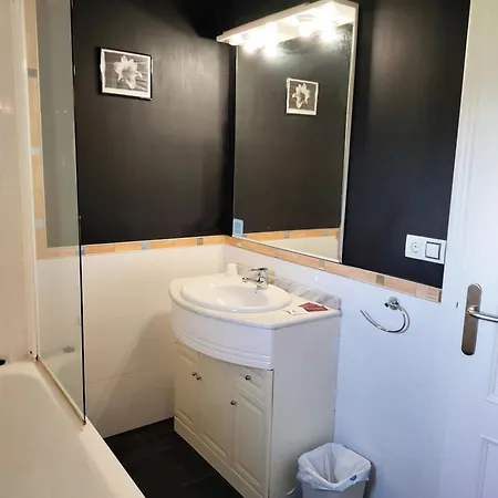 De Ongayo بيت ضيافة